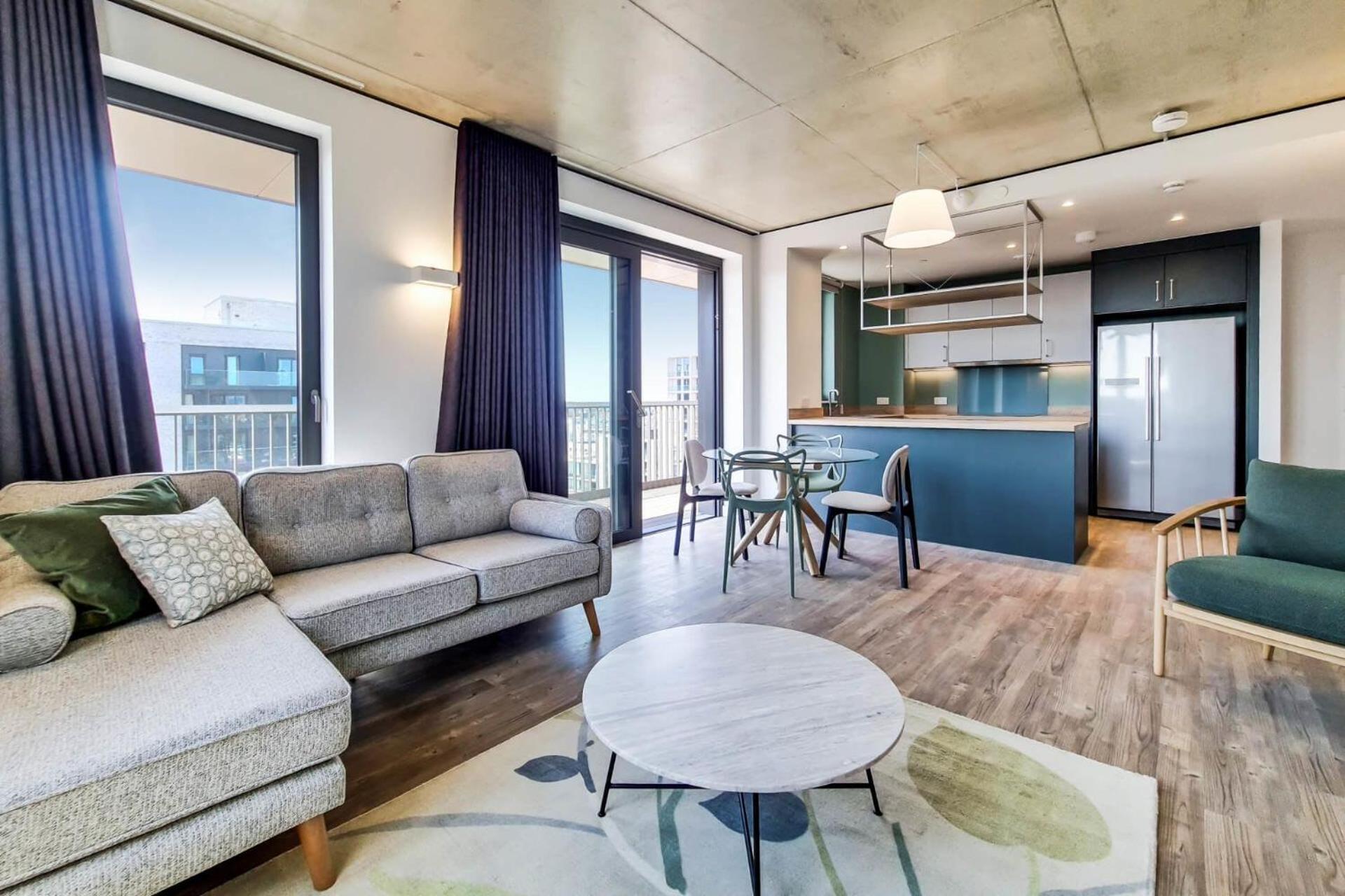 Botanical-Inspired Apartments At Repton Gardens Right In The Heart Of Wembley Park 런던 외부 사진