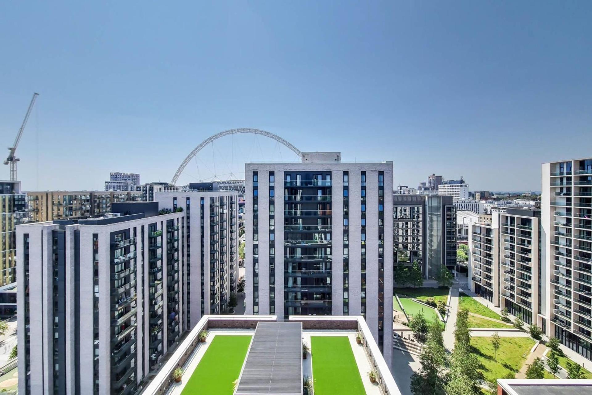 Botanical-Inspired Apartments At Repton Gardens Right In The Heart Of Wembley Park 런던 외부 사진
