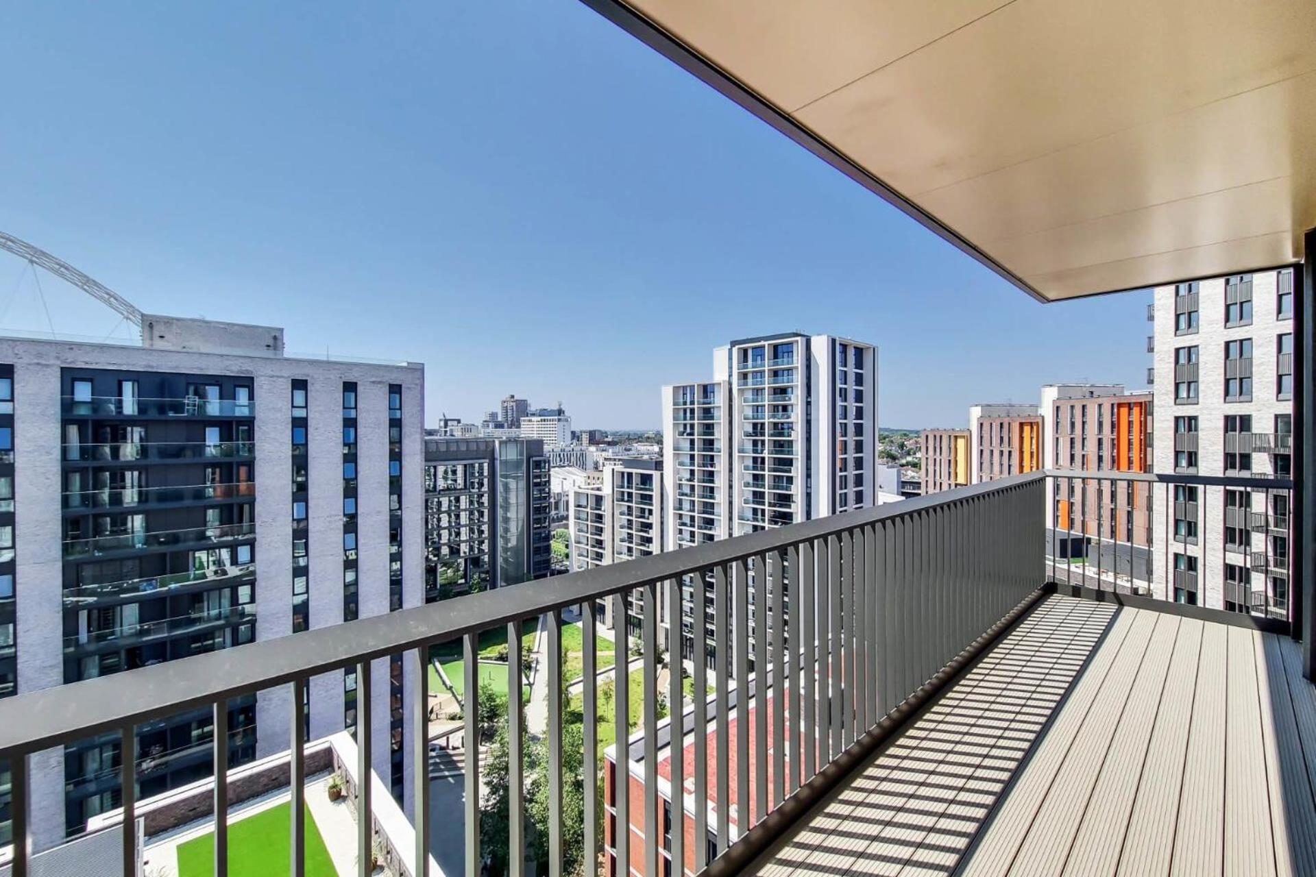 Botanical-Inspired Apartments At Repton Gardens Right In The Heart Of Wembley Park 런던 외부 사진