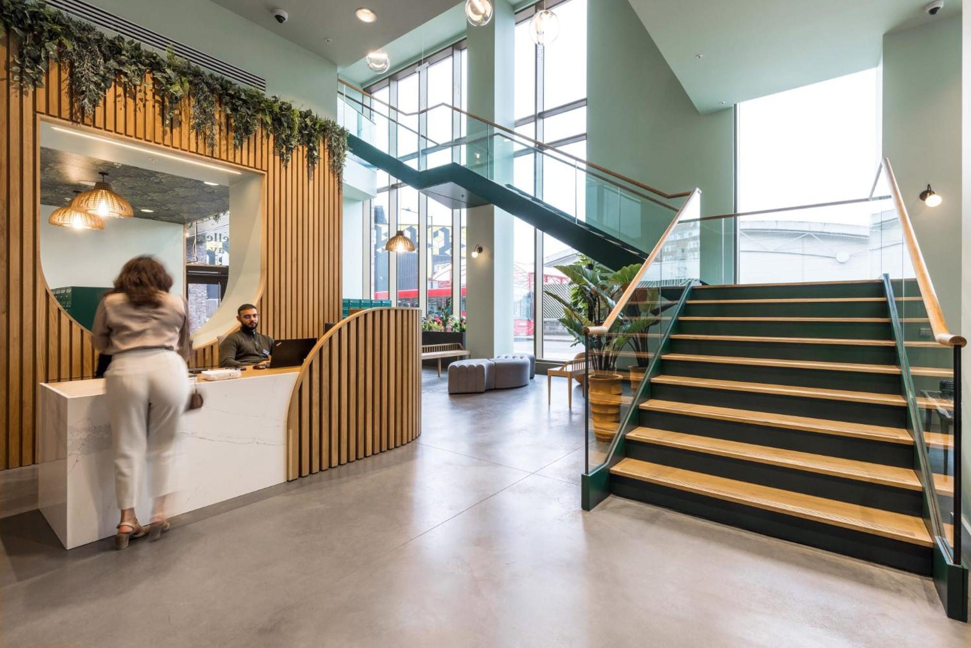 Botanical-Inspired Apartments At Repton Gardens Right In The Heart Of Wembley Park 런던 외부 사진