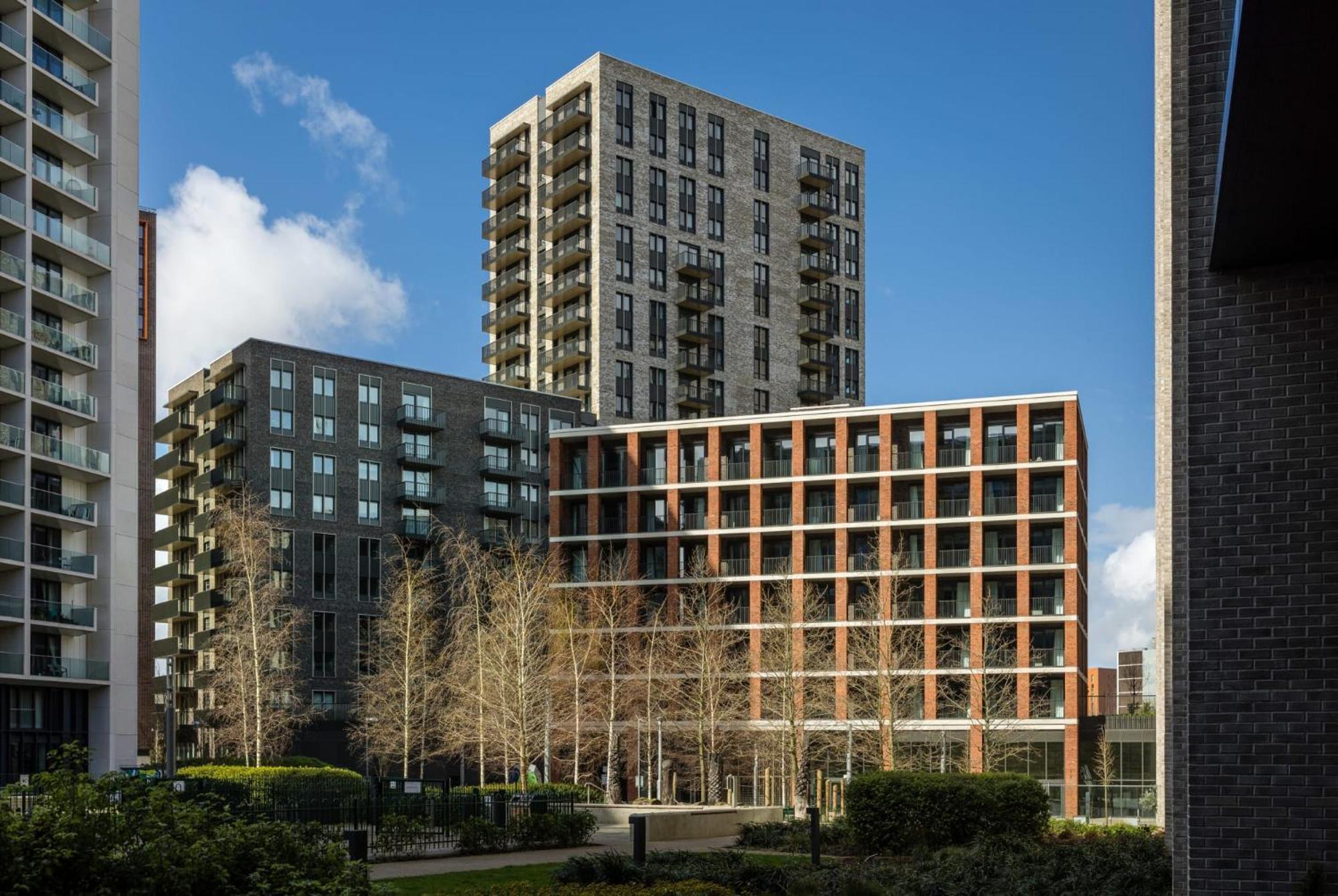 Botanical-Inspired Apartments At Repton Gardens Right In The Heart Of Wembley Park 런던 외부 사진