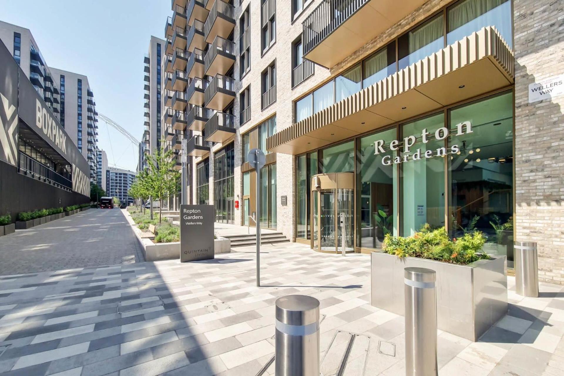 Botanical-Inspired Apartments At Repton Gardens Right In The Heart Of Wembley Park 런던 외부 사진