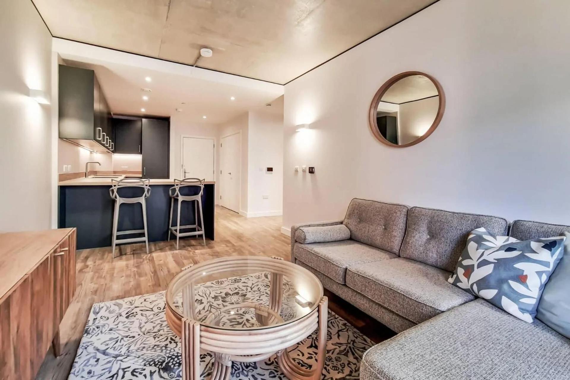 Botanical-Inspired Apartments At Repton Gardens Right In The Heart Of Wembley Park 런던 외부 사진
